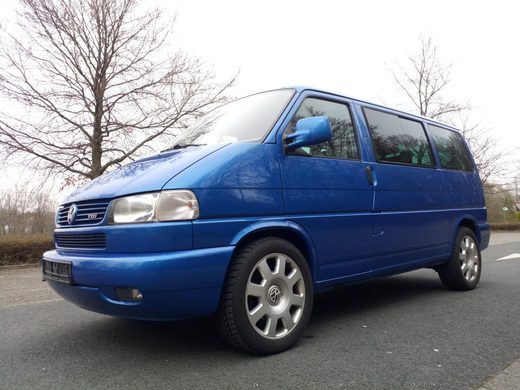 VW T4 widok z przodu z felgami Atlantis